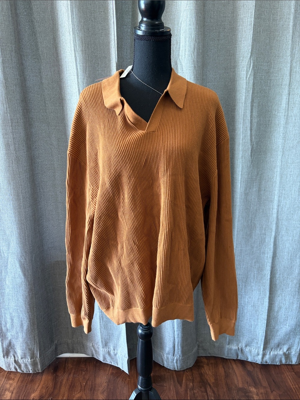 Madewell V-Neck Collared Sweater in Rust Brown